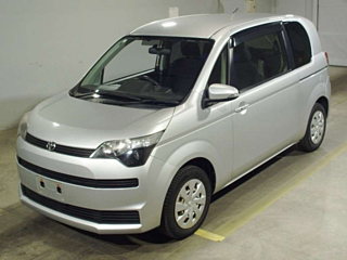 Toyota Spade 2013