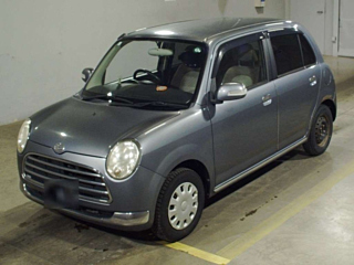 Daihatsu Mira 2005