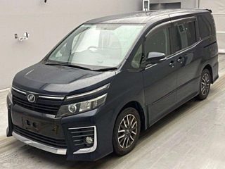 Toyota Voxy 2015