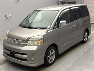 Toyota Voxy 2005