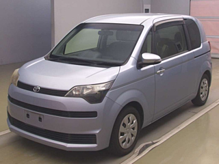 Toyota Spade 2013