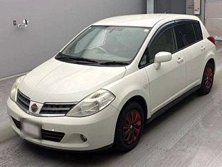 Nissan Tiida 2010