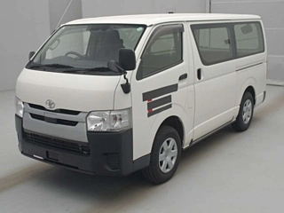 Toyota Regius 2019