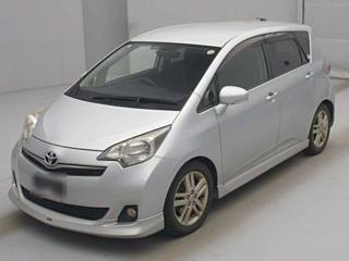 Toyota Ractis 2011