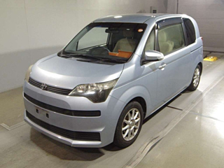 Toyota Spade 2013