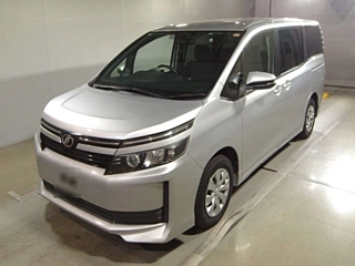 Toyota Voxy 2016