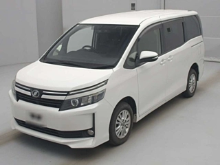 Toyota Voxy 2015