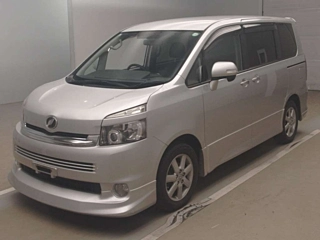 Toyota Voxy 2008