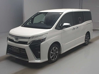 Toyota Voxy 2021