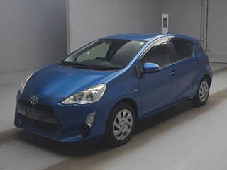 Toyota Aqua 2015