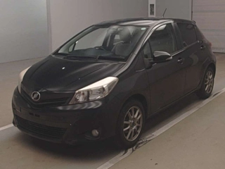 Toyota Vitz 2011