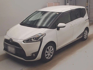 Toyota Sienta 2018