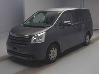 Toyota Noah 2007