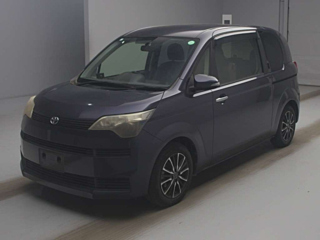 Toyota Spade 2013