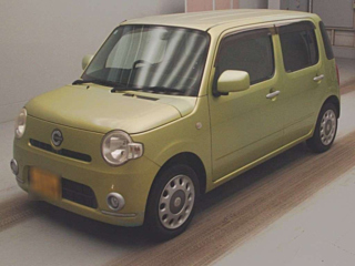 Daihatsu Mira 2011