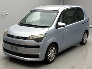 Toyota Spade 2013