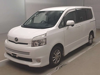 Toyota Voxy 2008