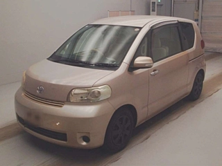 Toyota Porte 2007