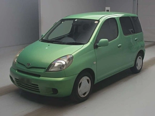 Toyota Funcargo 2000