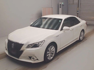 Toyota Crown 2013