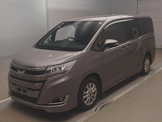 Toyota Noah 2021