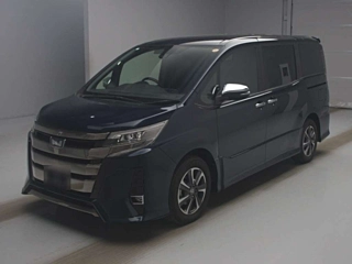 Toyota Noah 2021