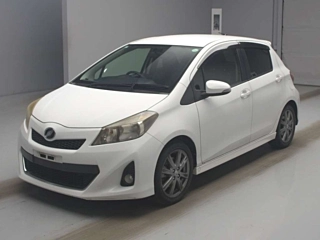 Toyota Vitz 2011