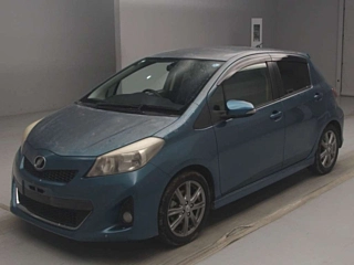 Toyota Vitz 2013