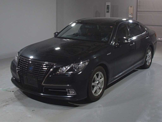 Toyota Crown 2015