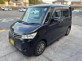 Nissan Roox 2012