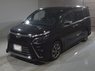 Toyota Voxy 2018
