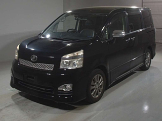 Toyota Voxy 2012