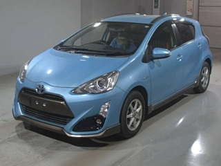 Toyota Aqua 2015