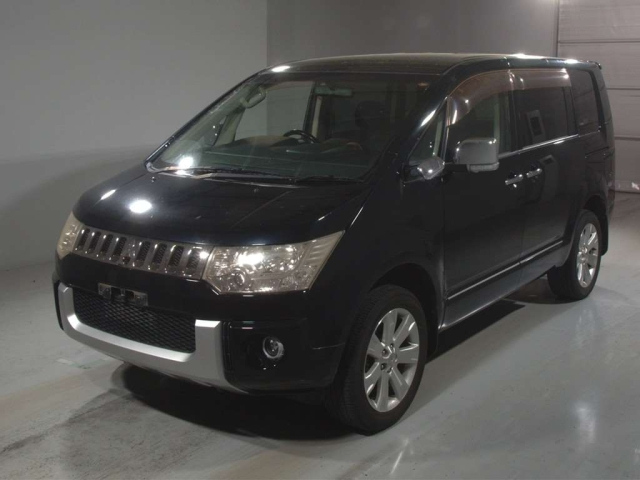 Mitsubishi Delica