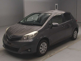 Toyota Vitz 2013