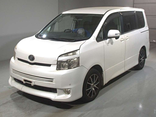 Toyota Voxy 2007