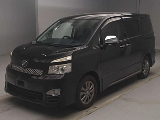 Toyota Voxy 2011