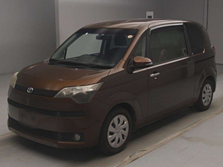 Toyota Spade 2013