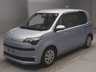 Toyota Spade 2016