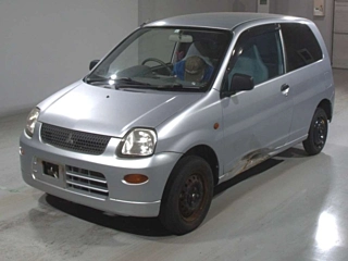 Mitsubishi Minica 2010