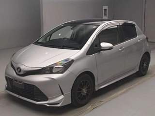 Toyota Vitz 2016