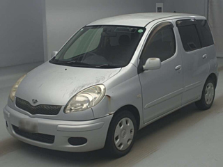 Toyota Funcargo 2003