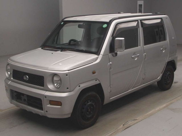 Daihatsu Naked