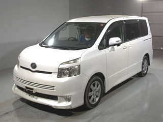 Toyota Voxy 2009