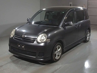 Toyota Sienta 2009