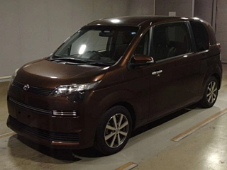 Toyota Spade 2014