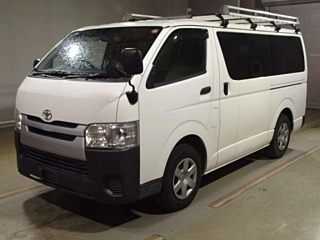 Toyota Regius 2016