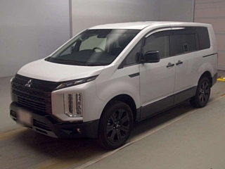 MITSUBISHI DELICA D5