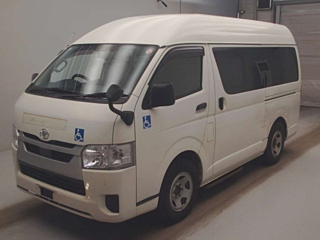 TOYOTA HIACE VAN