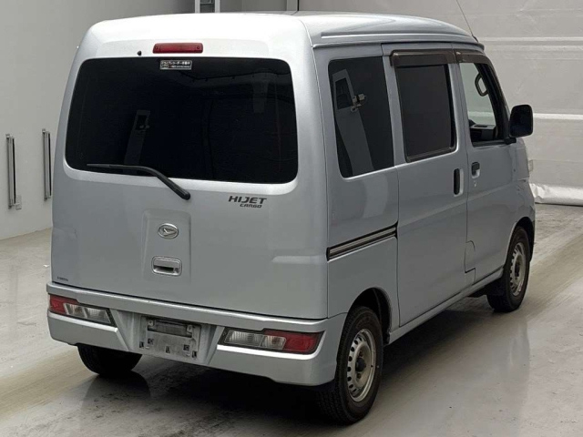 DAIHATSU HIJET VAN 2018